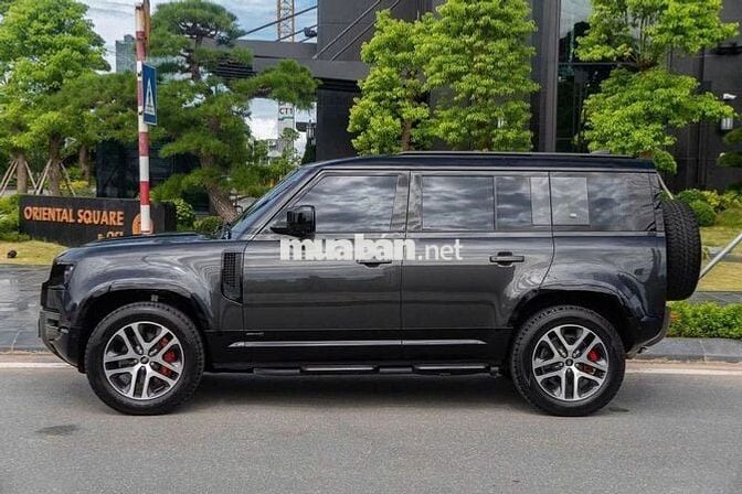 Land Rover Defender X 110 2023 Siêu Lướt 9.800km