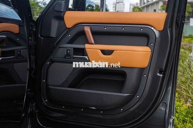 Land Rover Defender X 110 2023 Siêu Lướt 9.800km