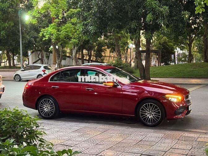 Mercedes C200plus V1 2023 Màu Đỏ nội thất Đen