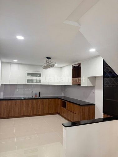 nhà bán chính chủ quận 3 hẻm 7m đường NKKN