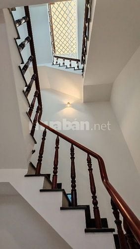 nhà bán chính chủ quận 3 hẻm 7m đường NKKN