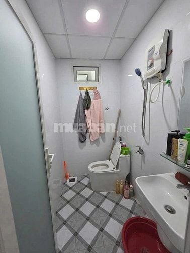 Nhà hẻm 3,5m thẳng thông 1/ Sư Vạn Hạnh. 5,6mx11,5m. T+L. Giá 5.97 tỷ