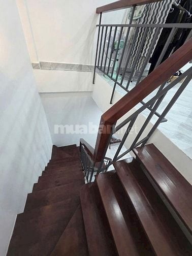 Nhà hẻm 3,5m thẳng thông 1/ Sư Vạn Hạnh. 5,6mx11,5m. T+L. Giá 5.97 tỷ