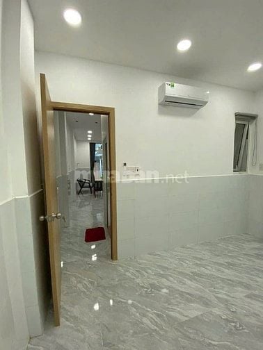 Nhà hẻm 3,5m thẳng thông 1/ Sư Vạn Hạnh. 5,6mx11,5m. T+L. Giá 5.97 tỷ