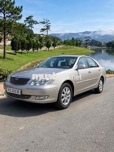 Toyota Camry 2004 Vàng cát