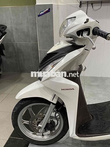 Honda Vision Trắng