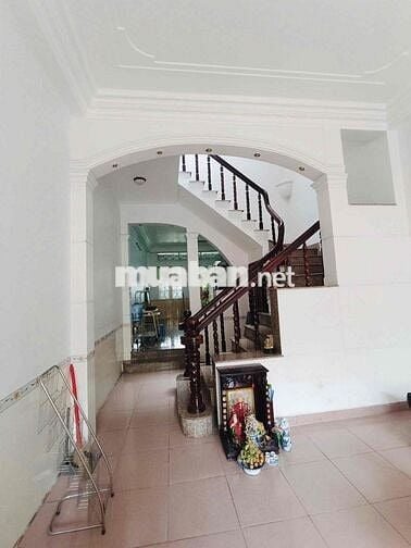 CHO THUÊ NHÀ MẶT TIỀN NGUYỄN VĂN CÔNG P3 GÒ VẤP GẦN SÂN BAY