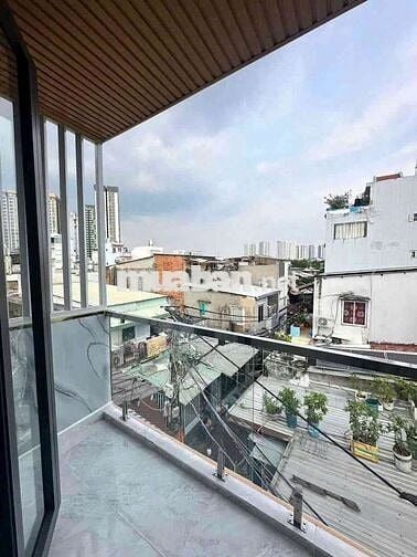 BẾN VÂN ĐỒN Q4- 3 LẦU ĐÚC- 25m2- CHỈ 4 TỶ nhỉnh