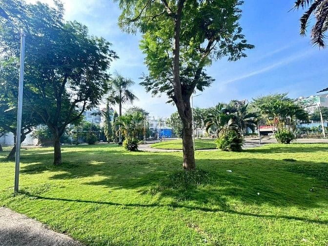 CC D2 Phú Lợi P7 Q8 Căn góc 2PN 3 ban công 80m lầu thấp tiện di chuyển