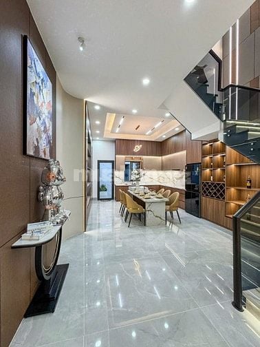 Giảm giá sâu bán nhanh nhà 1 trệt 1 lầu SHR, Thủ Dầu Một, Bình Dương