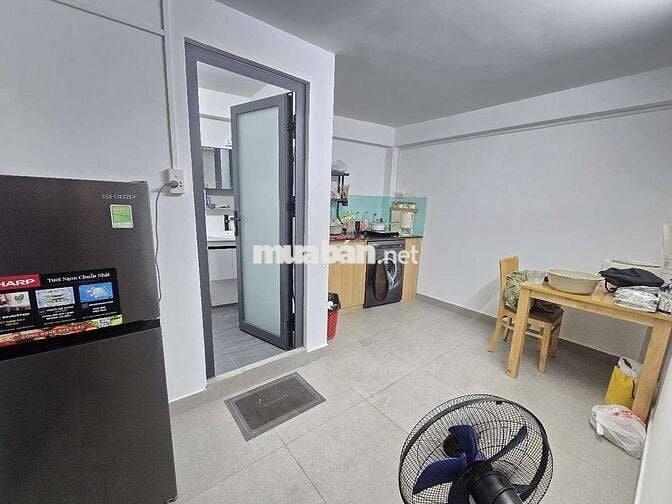 Cho thuê lửng 25m2, tách bếp 5tr5