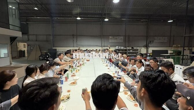 Tuyển thợ quảng cáo, thợ cơ khí
