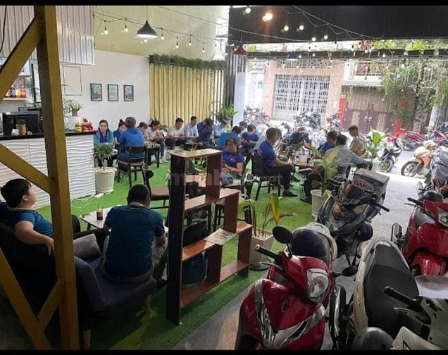 Cần sang quán Coffee - Khu Tân Sơn Nhì, Q.Tân Phú ( 200 Triệu )
