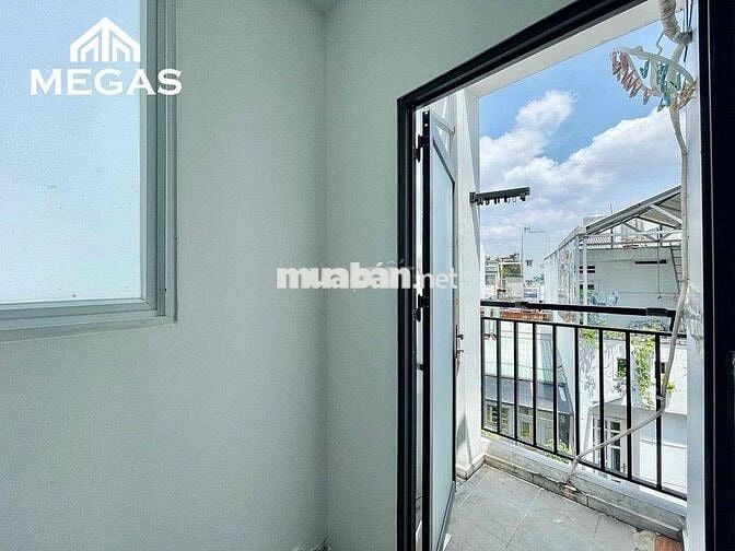Căn hộ cao cấp 13tr (2PN/1PK/2WC) khu vựt: Sân bây - CV Hoàng Văn Thụ.