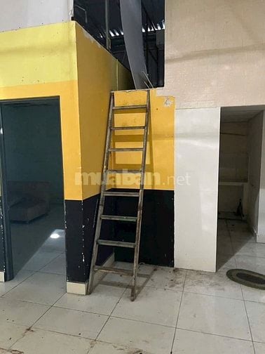 Cho thuê kho 200m2 ( 10 x 20m ) có gác 