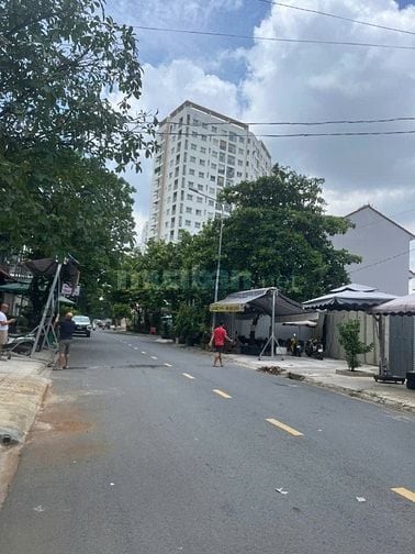Cho thuê kho 200m2 ( 10 x 20m ) có gác 