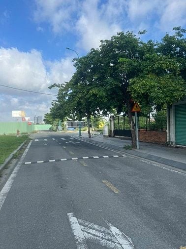 Cho thuê kho 200m2 ( 10 x 20m ) có gác 