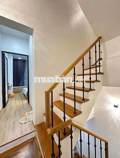 cho thuê nhà 4 tầng 4 ngủ Ngã Tư Sở