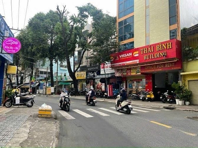 Bán nhà Góc 3 MT Nguyễn Thái Bình, Tân Bình DT 8,4x21 nhà 3 tầng