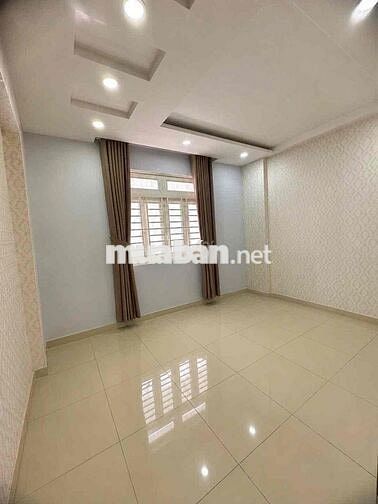 Nhà hẻm 520 Quốc Lộ 13 gần Vạn Phúc 1tr2l 4PN 3WC giá 17tr/th ful nt