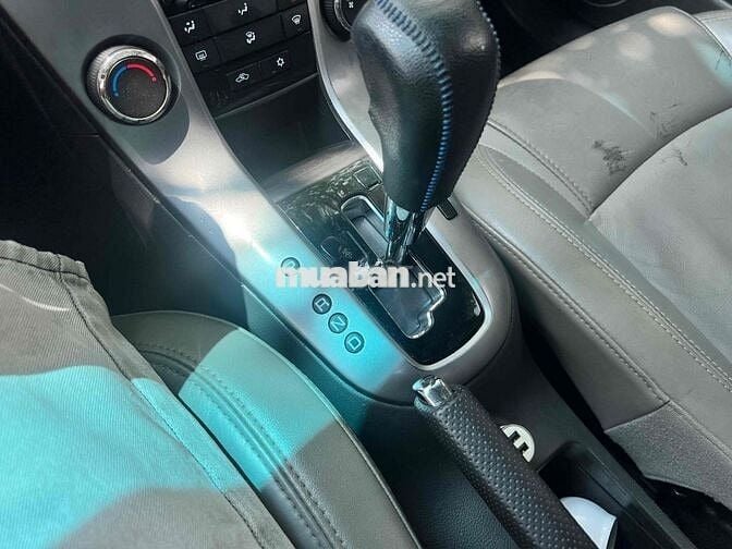 Chevrolet Cruze 2011 Tự động Vàng cát