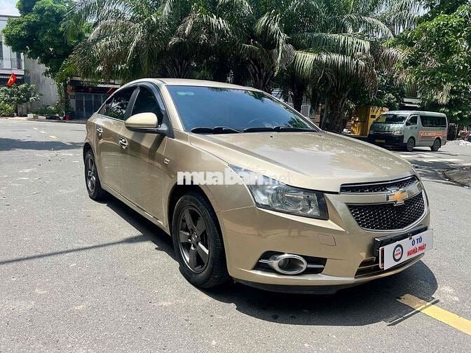 Chevrolet Cruze 2011 Tự động Vàng cát