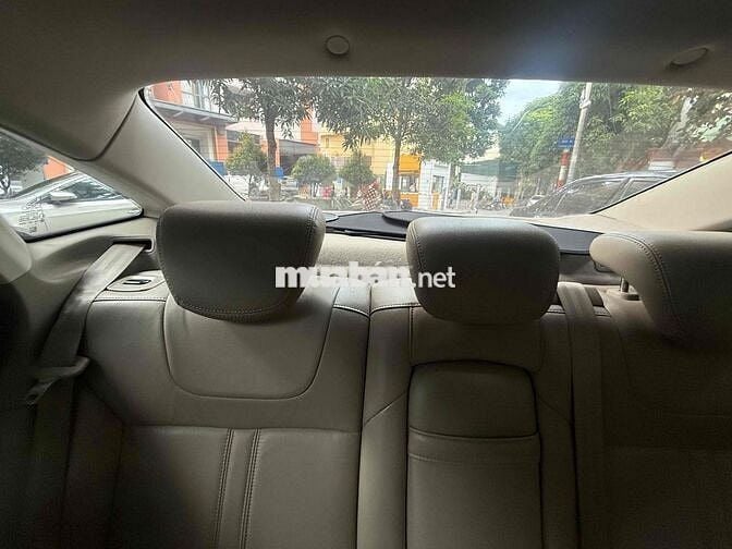Ford Focus Titanium 2015 Bạc 5 chỗ