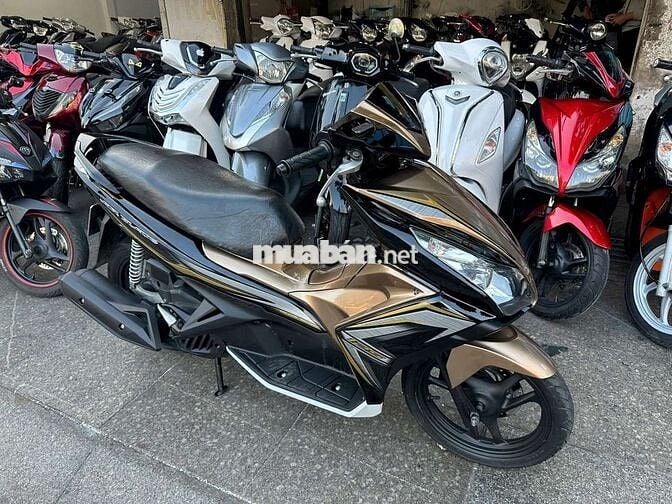 Honda Air Blade 2014 Đen, Vàng đồng Đã sử dụng