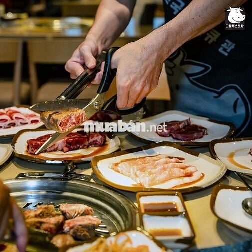 Đà Lạt - Tuyển nhân viên Lẩu Manwah, nướng Gogi