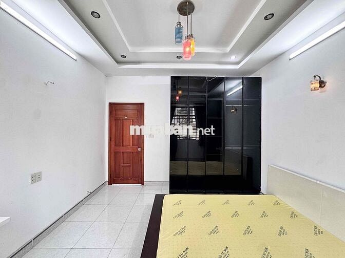 CHO THUÊ PHÒNG BAN CÔNG GIÁ RẺ FULL NỘI THẤT NGAY EMART PHAN HUY ÍCH