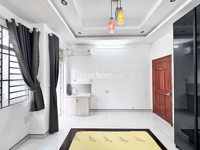 CHO THUÊ PHÒNG BAN CÔNG GIÁ RẺ FULL NỘI THẤT NGAY EMART PHAN HUY ÍCH