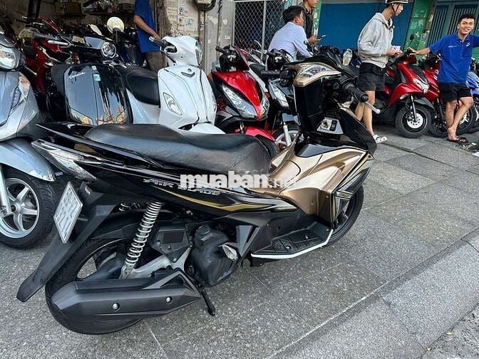 Honda Air Blade 2014 Đen, Vàng đồng Đã sử dụng