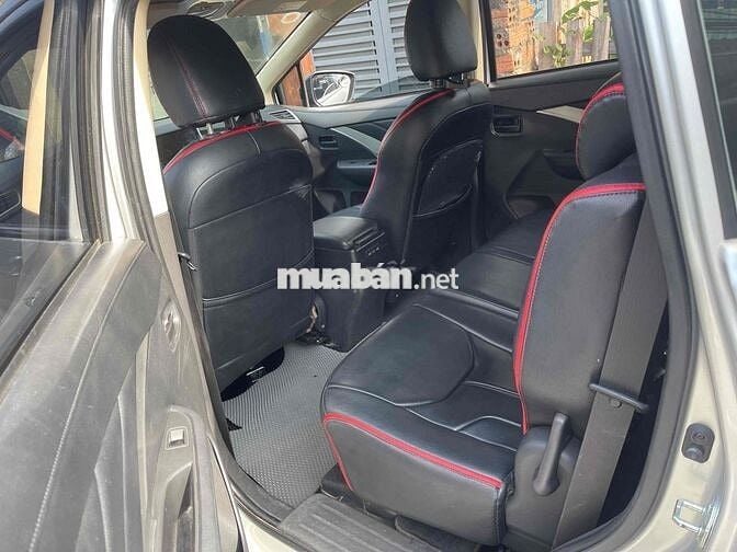 Mitsubishi Xpander 7 chỗ số sàn Bạc 2020 MT