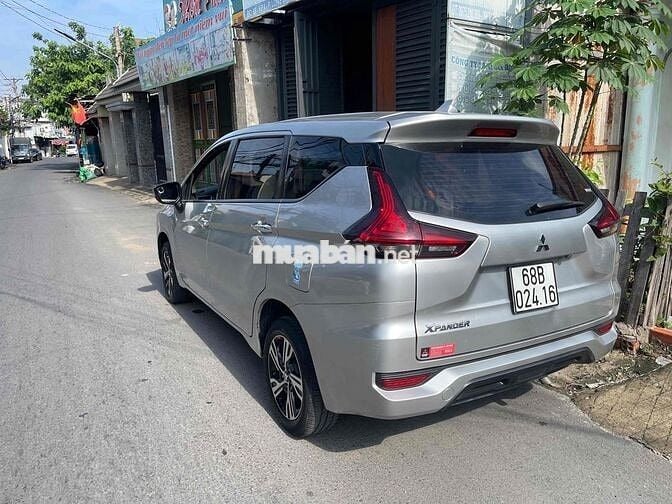 Mitsubishi Xpander 7 chỗ số sàn Bạc 2020 MT