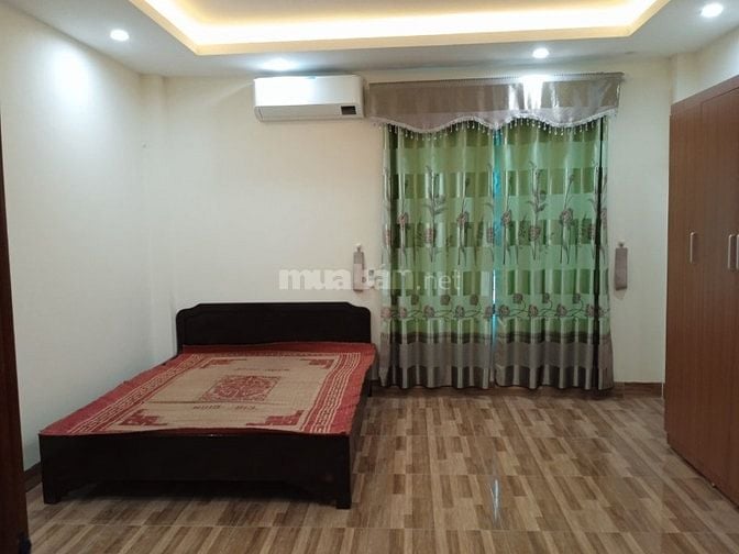 Cho thuê nhà nguyên căn diện tích 33m2 x 6 tầng, có gara ô tô , giá 10