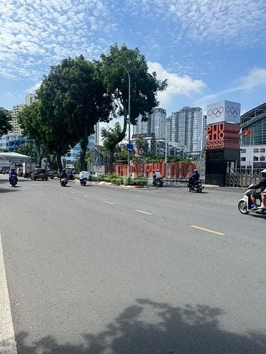 NHÀ MỚI ĐẸP FULL NỘI THẤT CAO CẤP. HẺM XE HƠI KHU LỮ GIA 