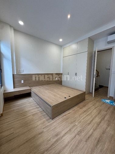 NHÀ MỚI ĐẸP FULL NỘI THẤT CAO CẤP. HẺM XE HƠI KHU LỮ GIA 