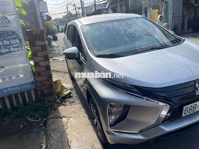 Mitsubishi Xpander 7 chỗ số sàn Bạc 2020 MT