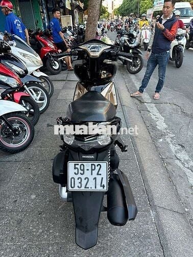 Honda Air Blade 2014 Đen, Vàng đồng Đã sử dụng