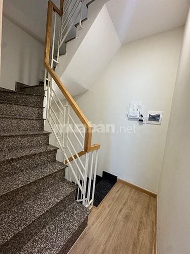 NHÀ MỚI ĐẸP FULL NỘI THẤT CAO CẤP. HẺM XE HƠI KHU LỮ GIA 