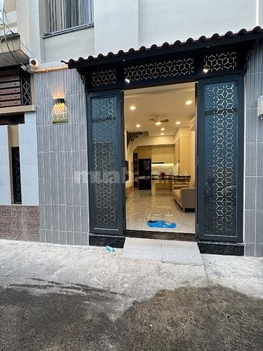 NHÀ MỚI ĐẸP FULL NỘI THẤT CAO CẤP. HẺM XE HƠI KHU LỮ GIA 