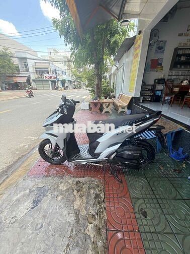 Honda Vario 125cc 2024 Smartkey Bạc Porsche