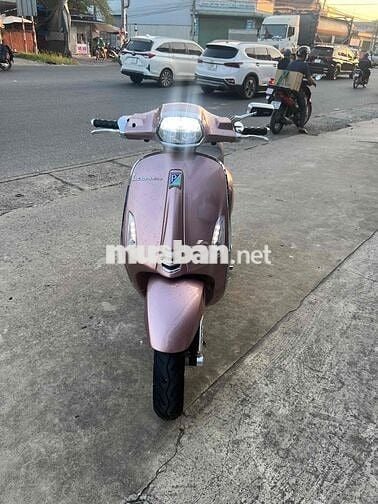 Piaggio Vespa Sprint 2021 Hồng TFT bán trả góp