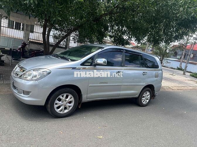 Toyota Innova G xịn 2006 Số sàn Bạc