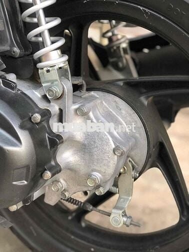 Honda Airblade 2012 Đen đỏ Thái Lan.Bstp chính chủ
