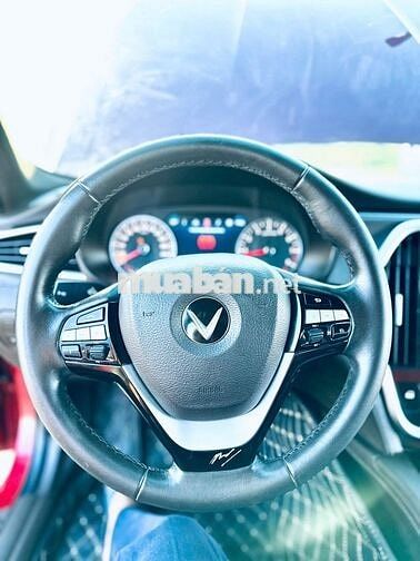 VinFast Lux A2.0 Turbo Đỏ 88.825 km