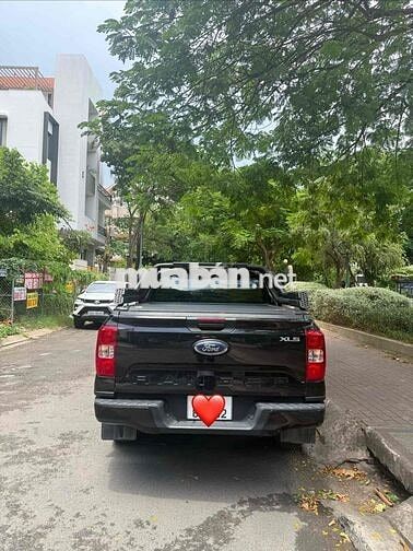 Ford Ranger XLS 4x2 2024 Đen Tự động