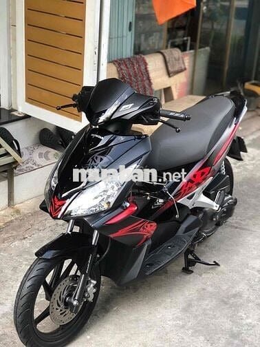 Honda Airblade 2012 Đen đỏ Thái Lan.Bstp chính chủ