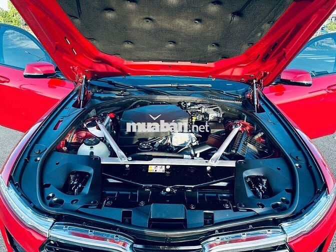 VinFast Lux A2.0 Turbo Đỏ 88.825 km
