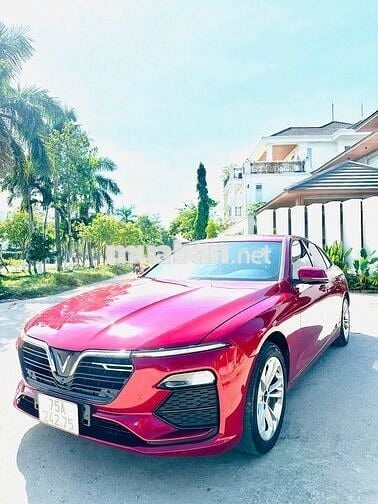 VinFast Lux A2.0 Turbo Đỏ 88.825 km